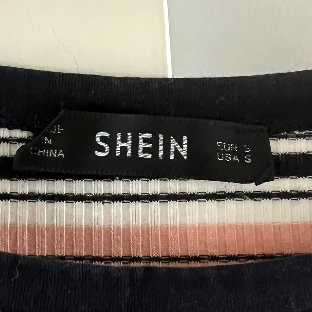 SHEIN Women’s Pink, Black & White Striped Rib Knit Cropped Tee Size Small - Picture 4 of 5